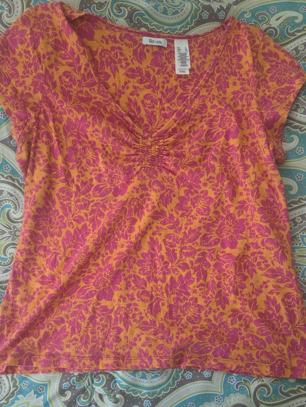 liz & co. Pink Floral Ruched V-Neck Tee on Orange